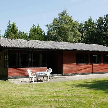 Three-bedroom In 11 Nyaraló *