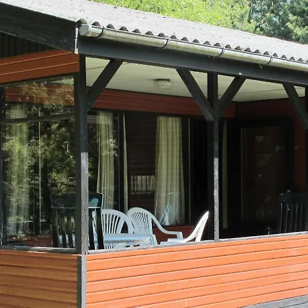 Holiday home Three-bedroom In 11 *