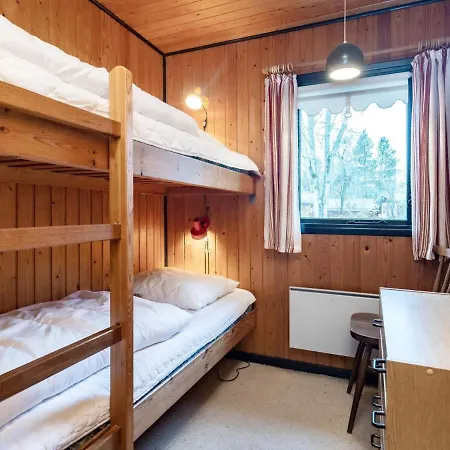 Three-bedroom In 11